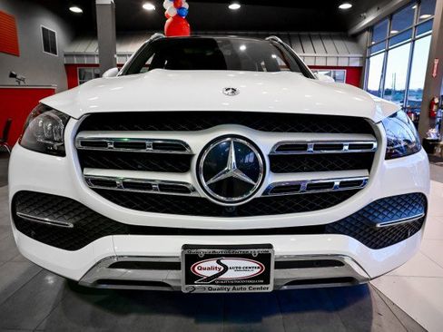 Used 2023 Mercedes-Benz GLS 450 4MATIC image 10