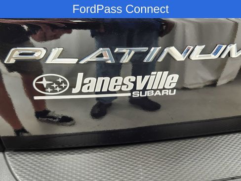 Used 2025 Ford Escape Platinum AWD/4WD image 32