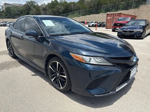 Used 2018 Toyota Camry XSE FWD image 2