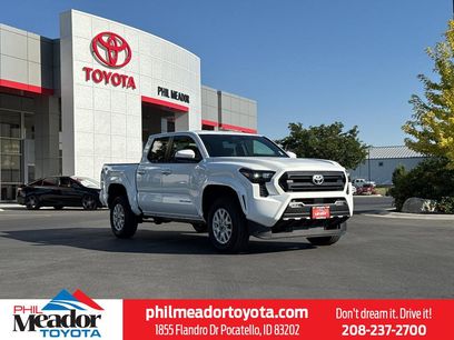 New 2025 Toyota Tacoma SR5