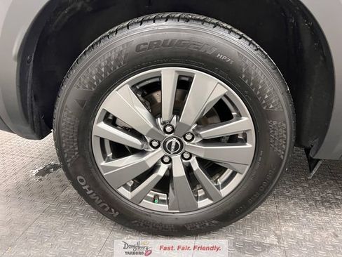 Used 2025 Nissan Pathfinder SV FWD image 18