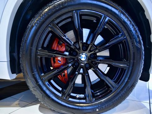 Used 2024 BMW X5 xDrive40i w/ M Sport Package image 10