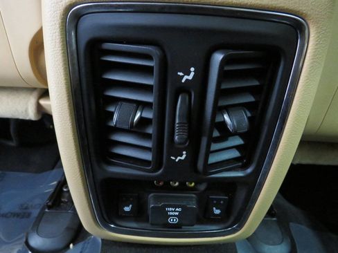 Used 2011 Dodge Durango Citadel w/ Trailer Tow Group IV image 12