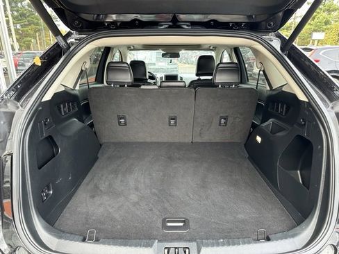 Used 2021 Ford Edge SEL w/ Convenience Package image 19
