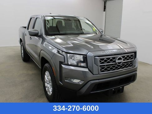 Used 2024 Nissan Frontier SV w/ SV Convenience Package image 5