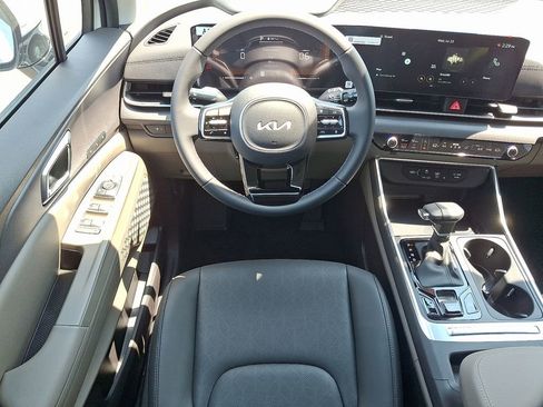 New 2026 Kia Carnival EX image 11