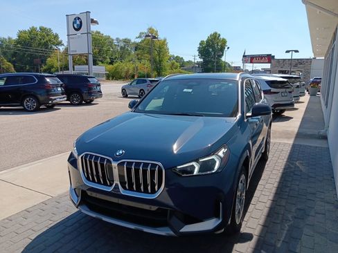 New 2026 BMW X1 xDrive28i w/ Convenience Package image 3