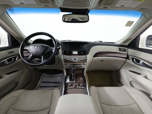 Used 2011 INFINITI M56 x w/ Deluxe Touring Pkg AWD/4WD image 27