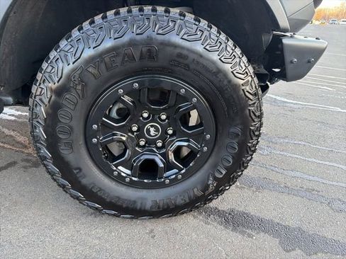 Used 2023 Ford Bronco Wildtrak image 22