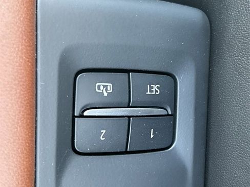 Used 2024 GMC Yukon Denali Ultimate image 26