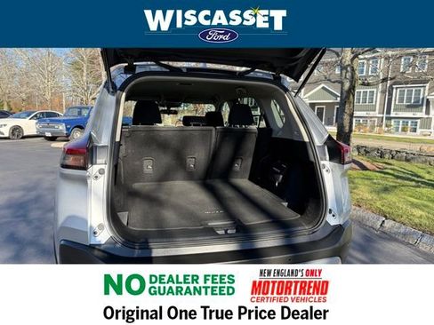 Used 2023 Nissan Rogue SV image 12