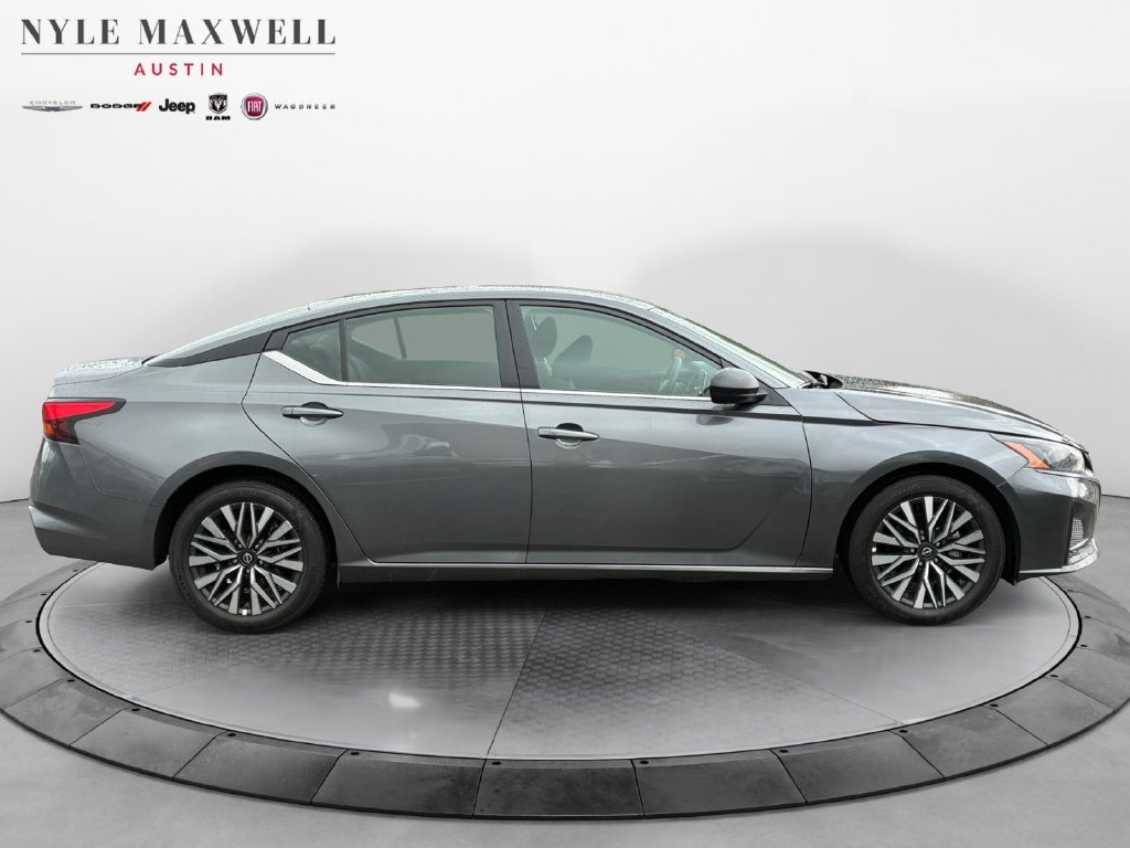 Used 2026 Nissan Altima 2.5 SV FWD image 17