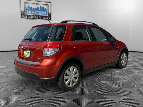 Used 2011 Suzuki SX4 AWD Hatchback image 6