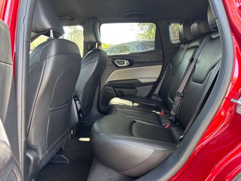 Used 2025 Jeep Compass Limited AWD/4WD image 21