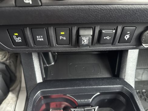 Used 2020 Toyota Tacoma TRD Pro image 32