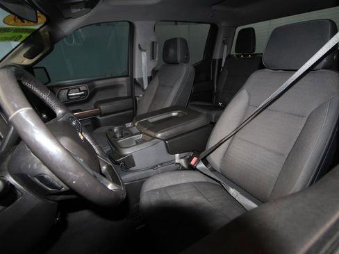 Used 2019 Chevrolet Silverado 1500 LT w/ All-Star Edition AWD/4WD image 4