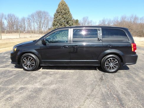 Used 2018 Dodge Grand Caravan GT image 11