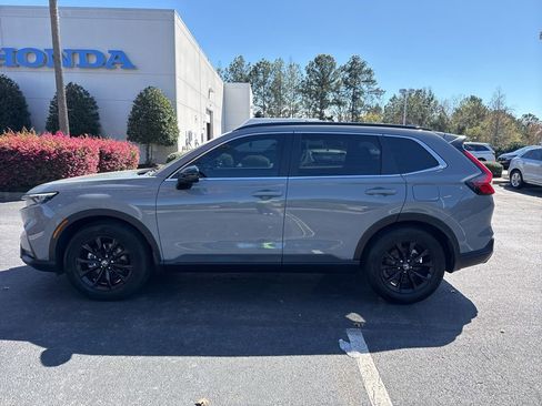 Certified 2025 Honda CR-V Sport image 6