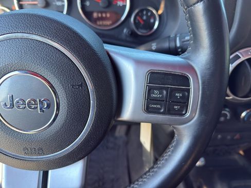 Used 2015 Jeep Wrangler Rubicon image 23