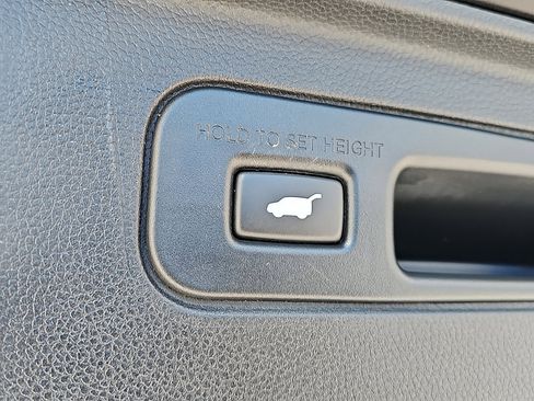 Used 2023 Honda Pilot Elite image 35