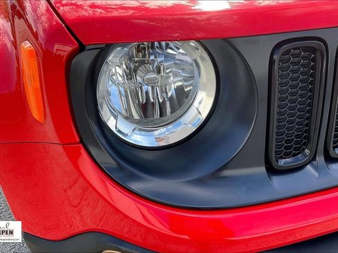 Used 2017 Jeep Renegade Altitude image 28