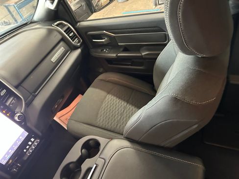 Certified 2025 RAM 2500 Big Horn AWD/4WD image 31