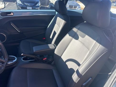Used 2014 Volkswagen Beetle 1.8T image 7