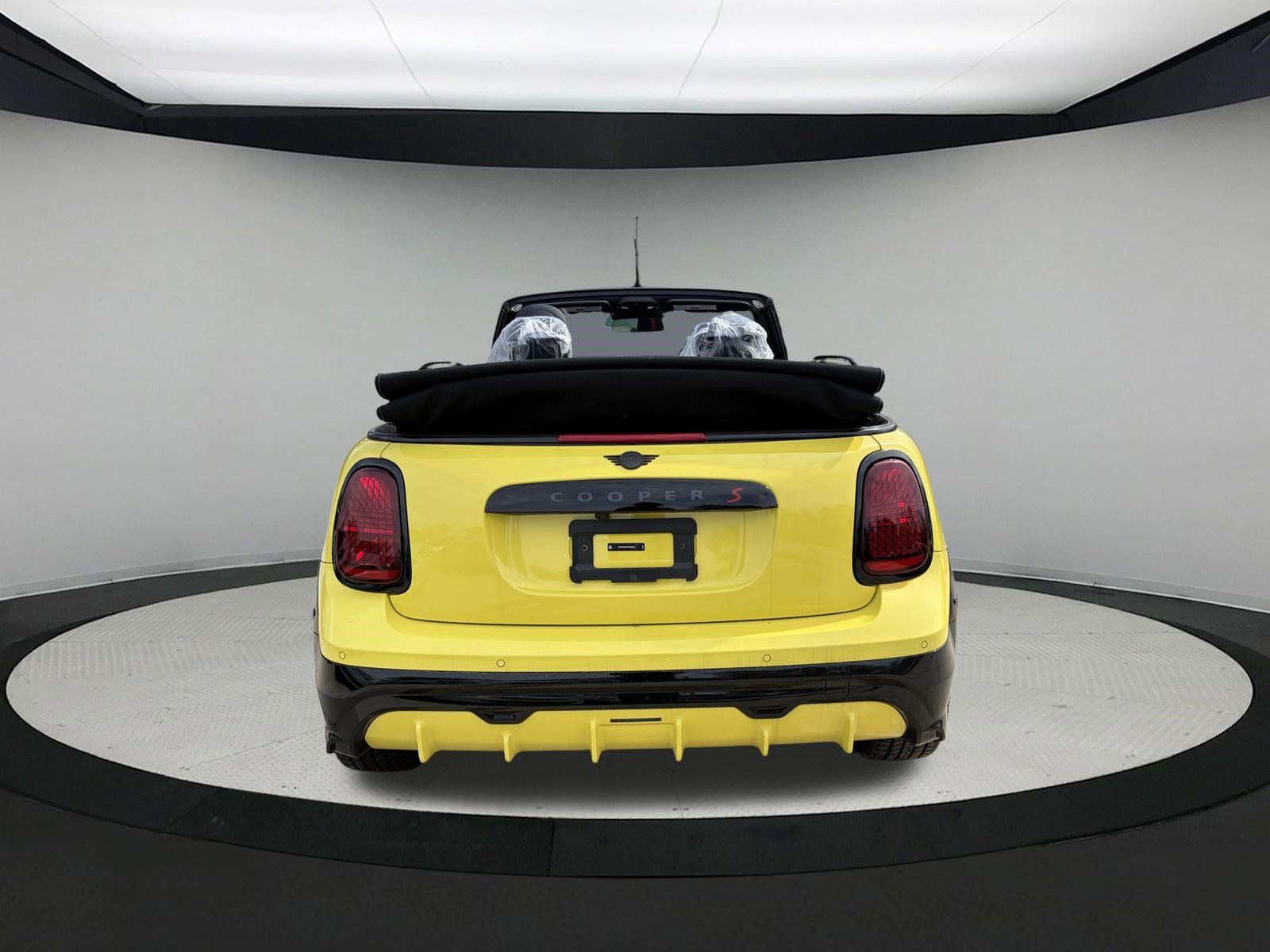 Used 2026 MINI Cooper S FWD image 6