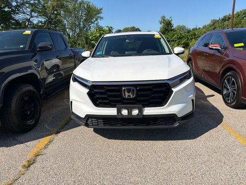 Used 2024 Honda CR-V EX image 4
