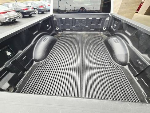 Used 2017 Ford F250 XLT w/ XLT Value Package image 9