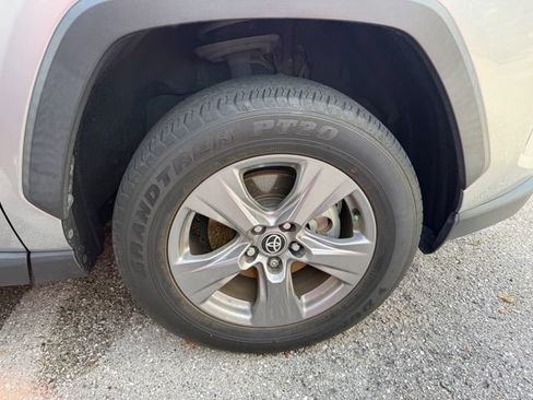 Used 2023 Toyota RAV4 XLE FWD image 9