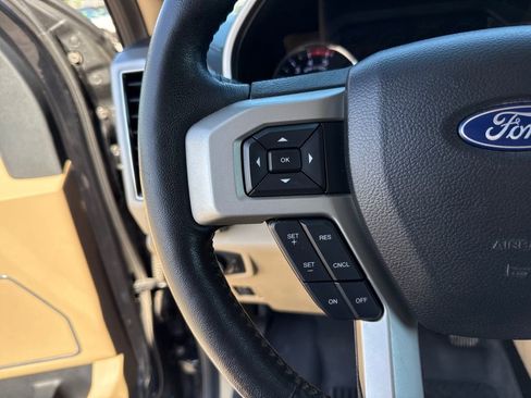 Used 2019 Ford F350 Lariat w/ Lariat Ultimate Package image 16
