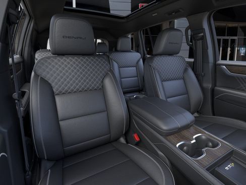 New 2026 GMC Acadia Denali w/ Super Cruise Package image 17