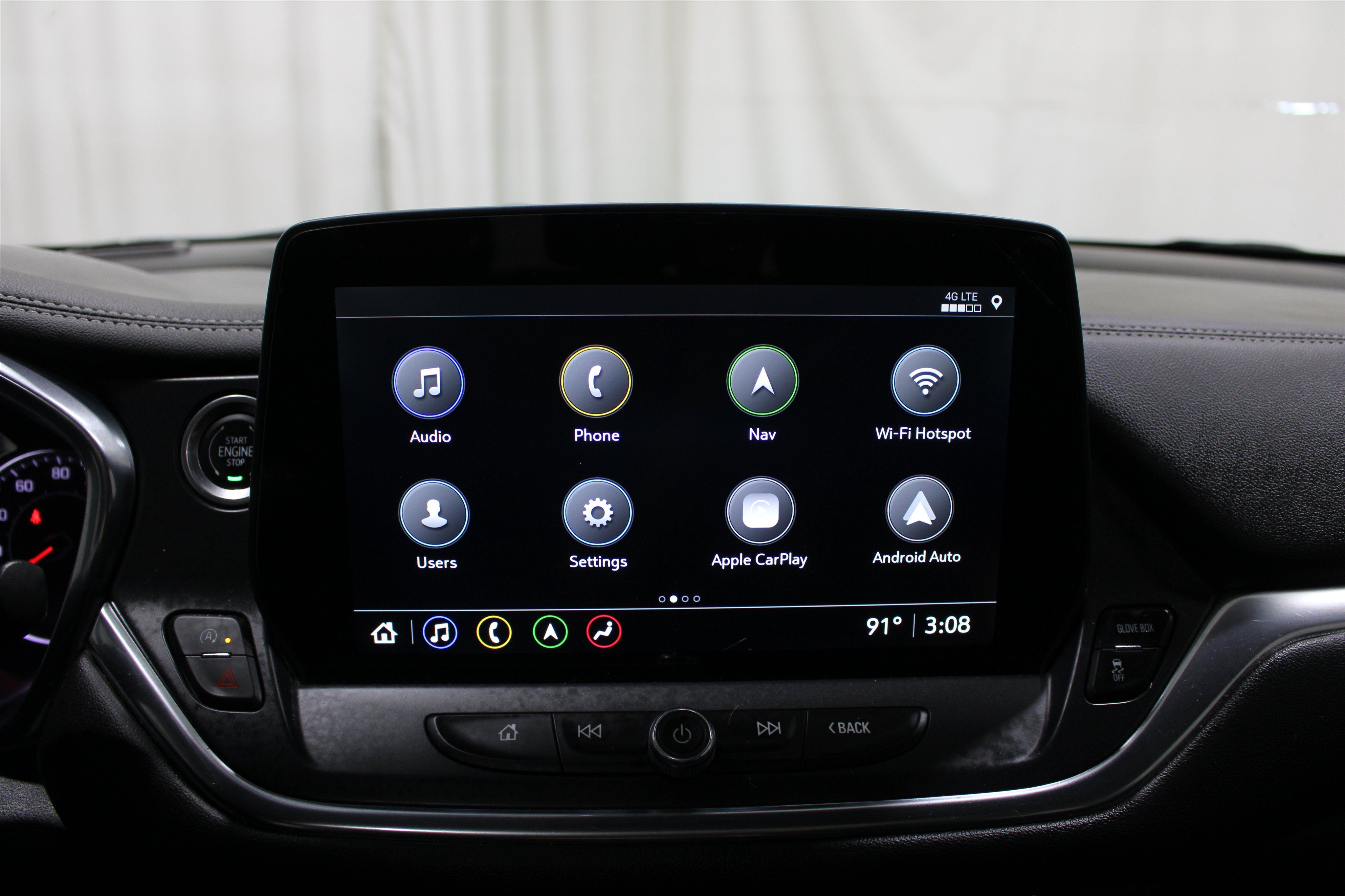 Used 2023 Chevrolet Blazer LT w/ Sound & Technology Package FWD image 16