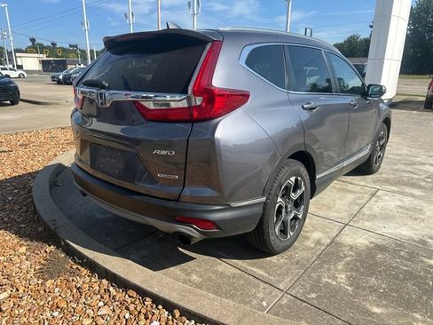 Used 2018 Honda CR-V Touring image 5