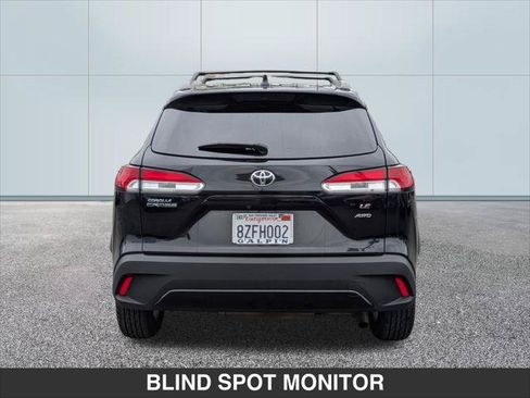 Used 2022 Toyota Corolla Cross LE w/ Moonroof Package AWD/4WD image 4