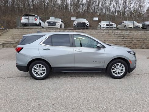Used 2023 Chevrolet Equinox LT image 6