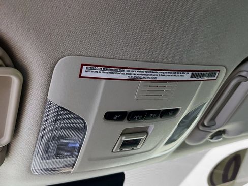 Used 2020 Toyota Corolla LE image 22