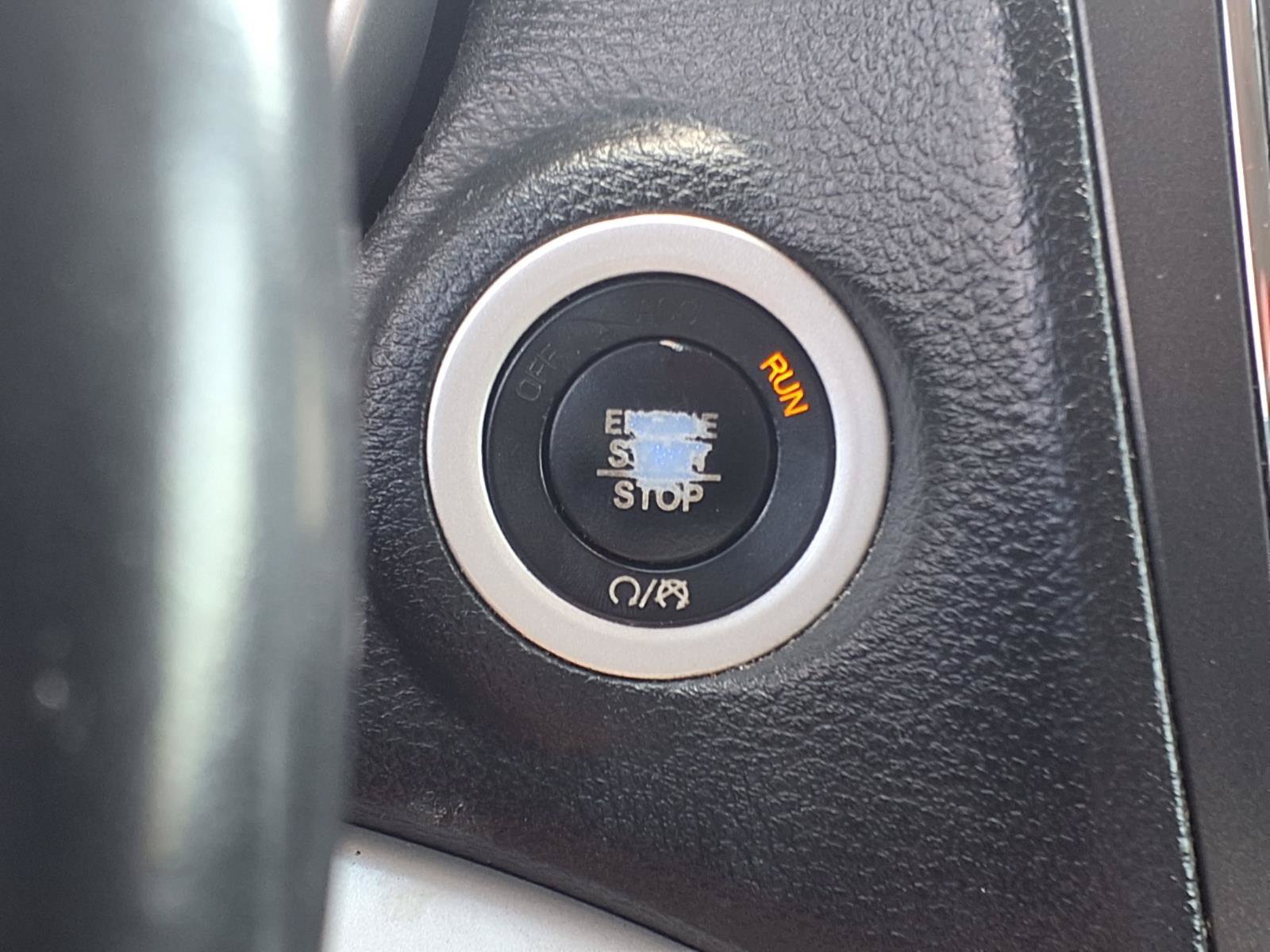 Used 2019 Dodge Journey SE w/ Connectivity Group FWD image 19