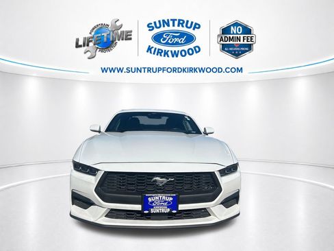 Used 2024 Ford Mustang Premium RWD image 10