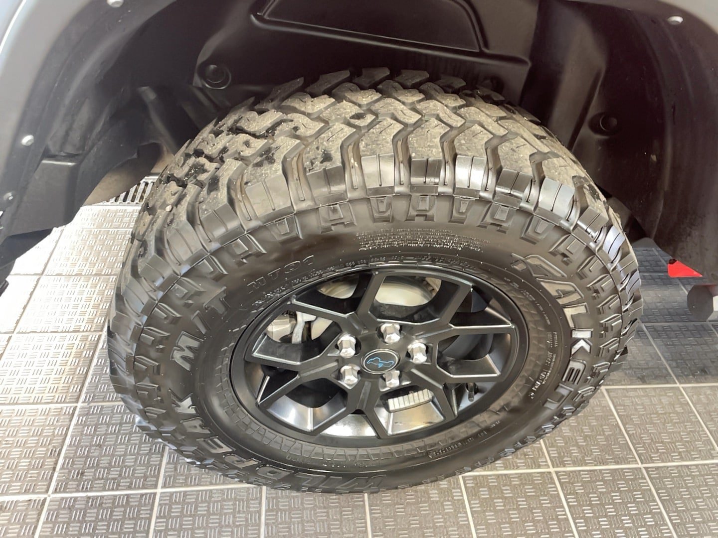 Used 2024 Jeep Wrangler Unlimited AWD/4WD image 6
