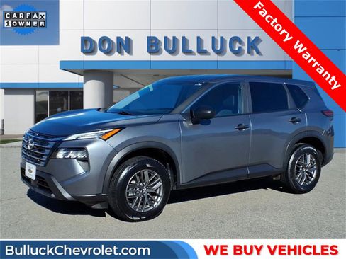 Used 2024 Nissan Rogue S image 1