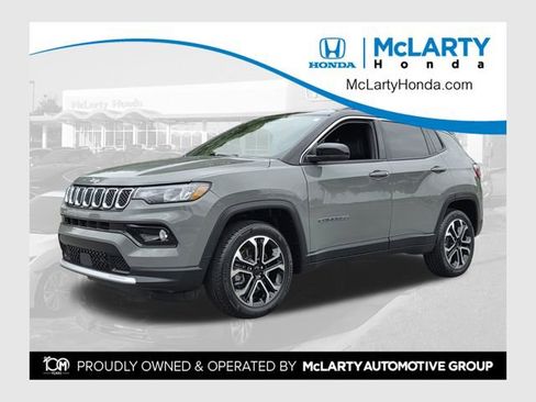 Used 2024 Jeep Compass Limited AWD/4WD image 1