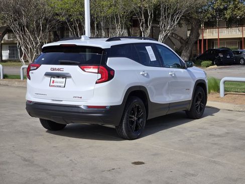 Used 2024 GMC Terrain AT4 image 4