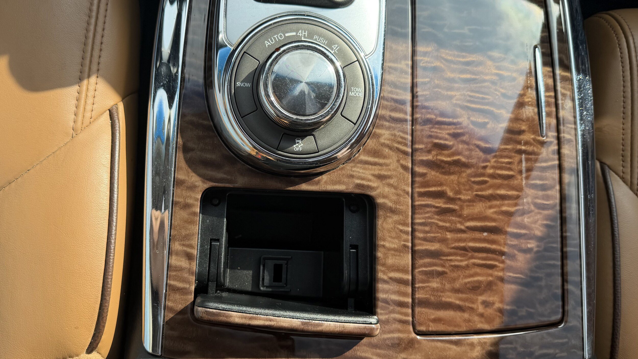 Used 2017 Nissan Armada Platinum AWD/4WD image 55