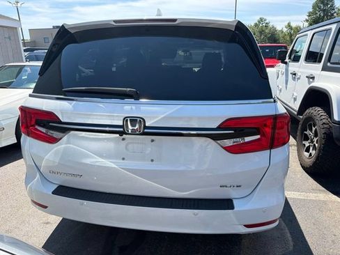 Used 2023 Honda Odyssey Elite image 5