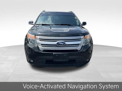 Used 2014 Ford Explorer XLT w/ Equipment Group 202A image 2