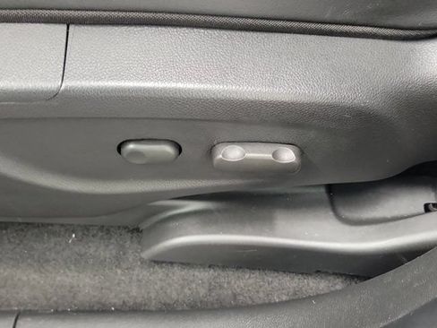 Used 2022 Buick Encore Preferred w/ Safety Package FWD image 23