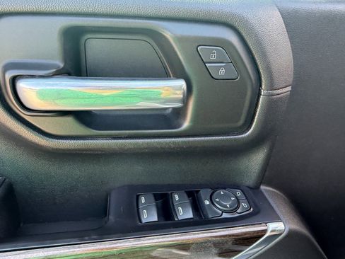 Used 2019 Chevrolet Silverado 1500 RST image 13