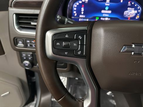 Used 2023 Chevrolet Suburban Z71 w/ Luxury Package image 14